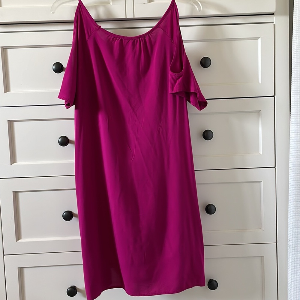 Forever 21 Women’s Magenta Cold Shoulder Short Sleeve Dress w/ Belt Loops - L - Picture 5 of 5